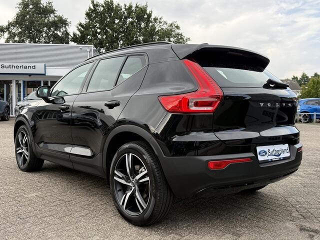 Volvo XC40 1.5 T4 Recharge R-Design 210pk | Parking pack| Draadloos opladen | PHEV | 1.800kg Trekgewicht