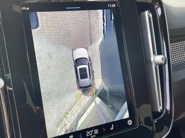 Volvo XC40 Recharge AWD R-Design | Trekhaak | Schuif kanteldak | Premium audio by Harman en Kardon | Electrisch bedienbare voorstoelen| Rondomzicht Camera | Adaptieve Cruise Control | Blind Spot.