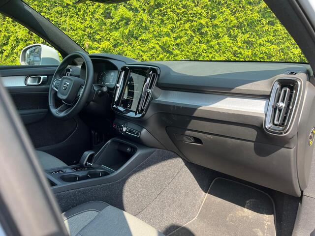 Volvo XC40 1.5 T5 Recharge Inscription Expression | Park Assist Pack | Elektrische Achterklep |