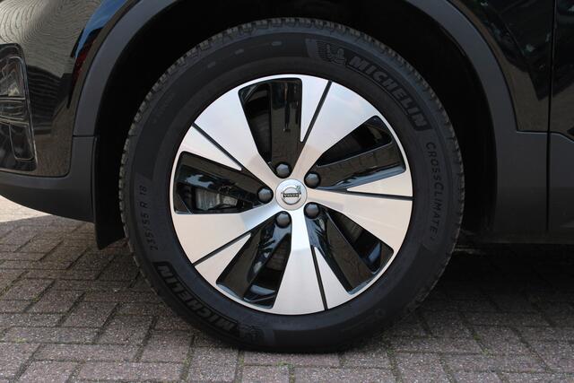 Volvo XC40 1.5 T4 Plug-in hybrid Plus Dark | Trekhaak | H/K | Pilot Assist | Memory | Navigatie | 360 Camera