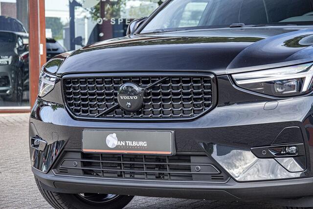 Volvo XC40 2.0 B3 ULTRA BLACK EDITION