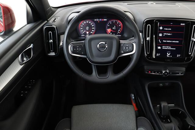 Volvo XC40 T2 AUT. MOMENTUM BUSINESS -CAMERA|CARPLAY|18"|KEYLESS|TREKHAAK|ADAP.CRUISE