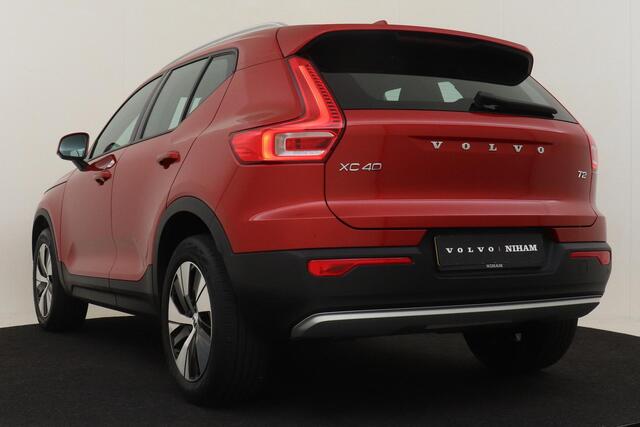 Volvo XC40 T2 AUT. MOMENTUM BUSINESS -CAMERA|CARPLAY|18"|KEYLESS|TREKHAAK|ADAP.CRUISE