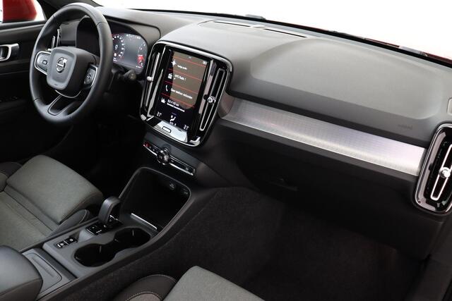 Volvo XC40 T2 AUT. MOMENTUM BUSINESS -CAMERA|CARPLAY|18"|KEYLESS|TREKHAAK|ADAP.CRUISE