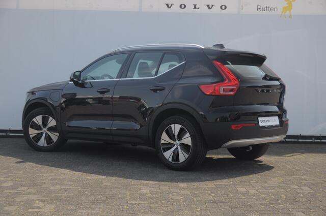 Volvo XC40 T4 211PK Automaat Recharge Inscription Expression / Lederen Bekleding / Cruise control / Elektrische achterklep / Parkeersensoren met camera / Apple carplay /