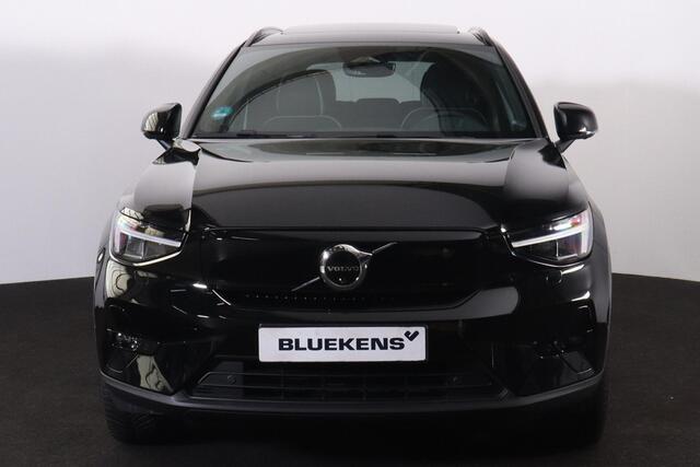Volvo XC40 Recharge Twin Ultimate 78 kWh - Panorama/schuifdak - IntelliSafe Assist & Surround - 360º Camera - Harman/Kardon audio - Verwarmde voorstoelen & stuur - Parkeersensoren voor & achter - Elektr. bedienb. voorstoelen met geheugen links - Draadloze tel. lader