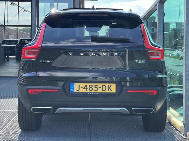 Volvo XC40 1.5 T5 Twin Engine Inscription / Pano. dak / Elek. verstelbare stoelen / Camera achter / Adaptive cruise / Leder / Stoelen verwarmd / BLIS / Parkeerhulp / Carplay /