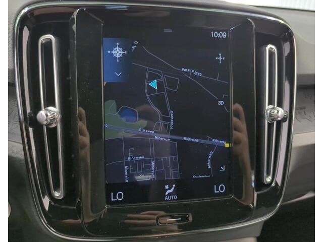 Volvo XC40 1.5 T5 262 pk Recharge Business Pro Navigatie Trekhaak Camera Carplay Bliss Pilot Assist 19 Inch Velgen DAB Sportstoel Keyless NL Auto 1e Eigenaar Plug-in Hybride
