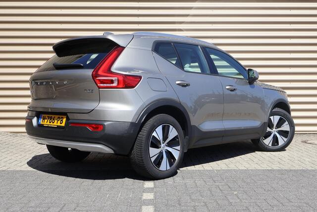 Volvo XC40 T5 Twin Engine Momentum Pro | Scandinavian- | Intellisafe Pro- | Winter Line | All season banden