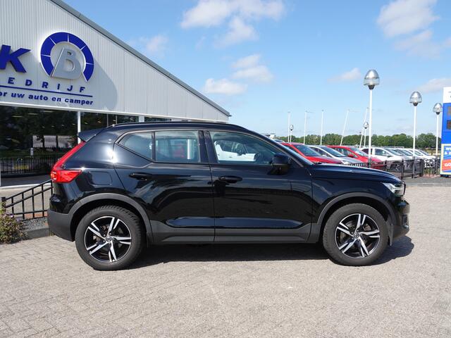 Volvo XC40 2.0 B4 MHEV 200PK R-Design H-LEER | PILOT + ACC | BLIS + CTA | CAMERA