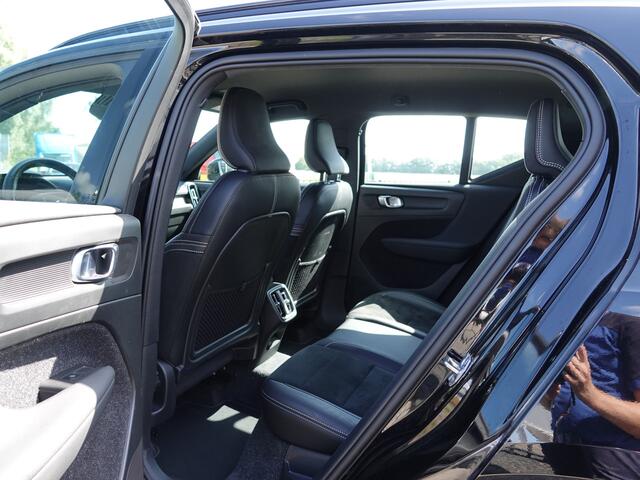 Volvo XC40 2.0 B4 MHEV 200PK R-Design H-LEER | PILOT + ACC | BLIS + CTA | CAMERA