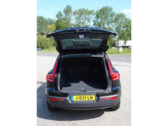 Volvo XC40 2.0 B4 MHEV 200PK R-Design H-LEER | PILOT + ACC | BLIS + CTA | CAMERA