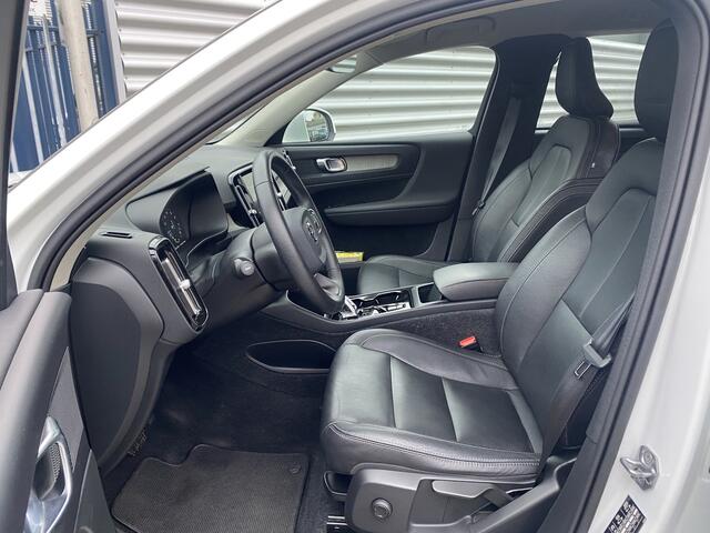 Volvo XC40 T4 Inscription | CarPlay | Camera | Rijklaarpijs | Stoelverwarming