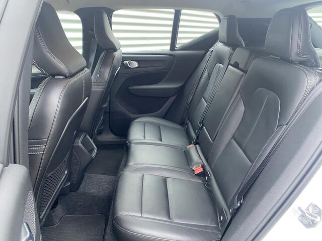 Volvo XC40 T4 Inscription | CarPlay | Camera | Rijklaarpijs | Stoelverwarming