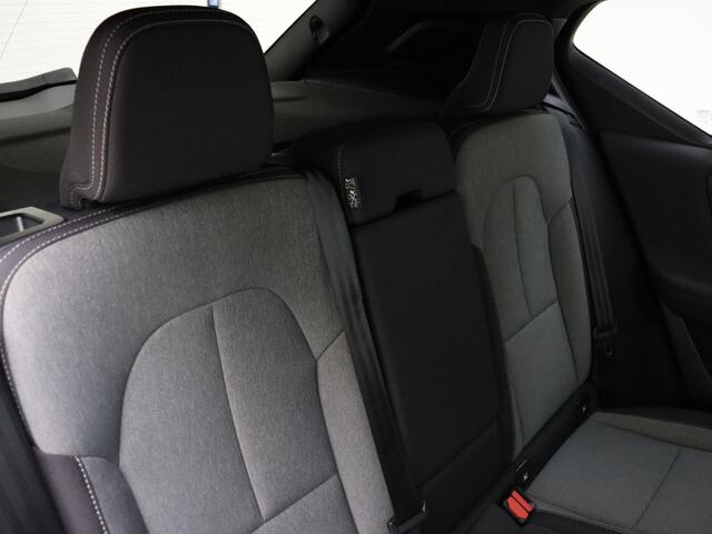 Volvo XC40 T3 163pk Business Pro / BLIS / Keyless entry / Camera achter / Elektrische achterklep / Apple/Android carplay /