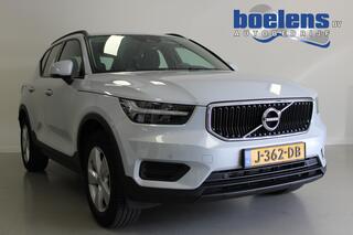 volvo-xc40-1.5-t2-momentum-core--w