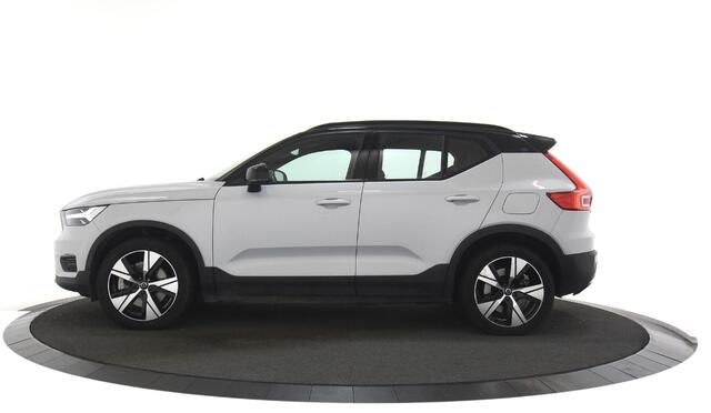 Volvo XC40 Recharge P8 AWD R-Design Camera / Stoel/stuur verwarming / Navigatie