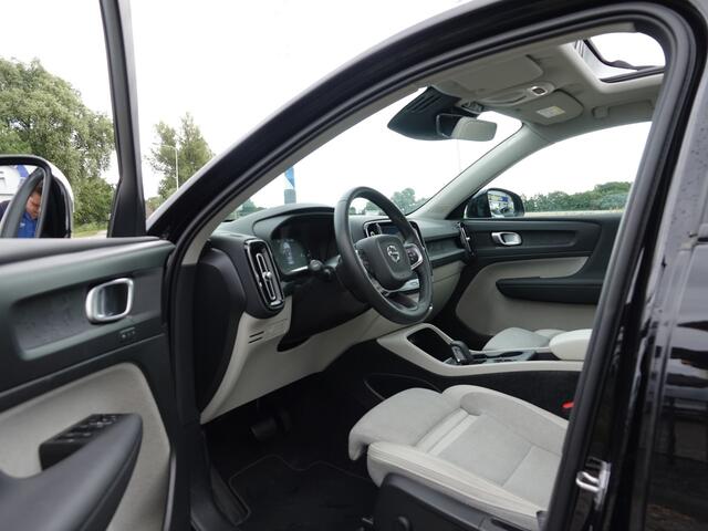 Volvo XC40 1.5 T5 Twin Engine Momentum Pro H-LEER | PANO | MEMORY | PILOT | BLIS + CTA