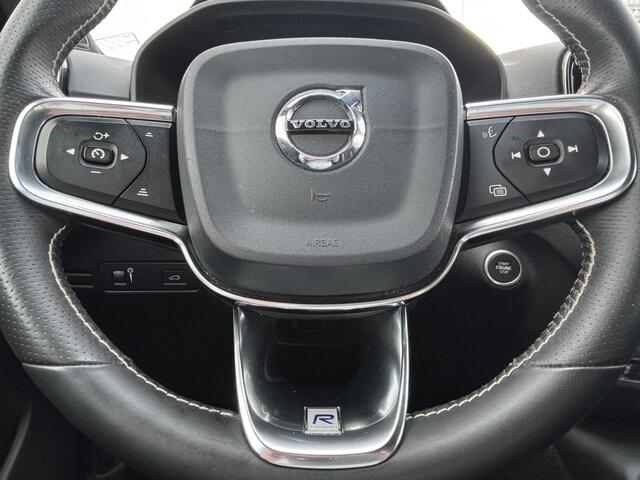 Volvo XC40 1.5 T3 R-Design / Navigatie / Camera / Dealer onderhouden / Elektrische achterklep /