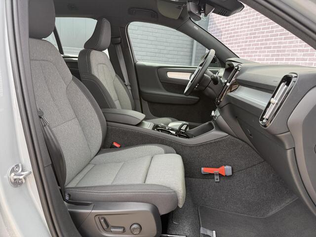 Volvo XC40 2.0 B4 Plus Dark | Nieuw Binnen | Trekhaak | Camera | Harman/Kardon | Keyless Entry/start | elektrisch verstelbare voorstoelen |