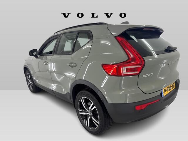 Volvo XC40 1.5 T2 Plus Dark | Harman/Kardon audio | Elektrische stoelverstelling | Stoel- en stuurverwarming | Adaptive Cruise Control | Dode hoek detectie BLIS | Keyless | Volvo On Call |