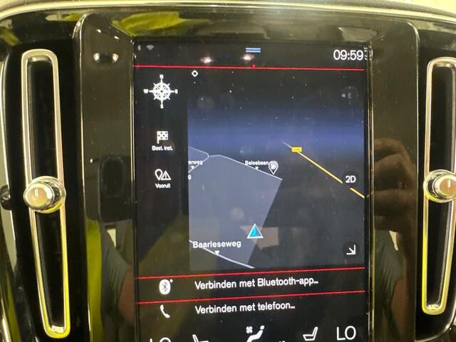 Volvo XC40 1.5 T2 Plus Dark | Harman/Kardon audio | Elektrische stoelverstelling | Stoel- en stuurverwarming | Adaptive Cruise Control | Dode hoek detectie BLIS | Keyless | Volvo On Call |