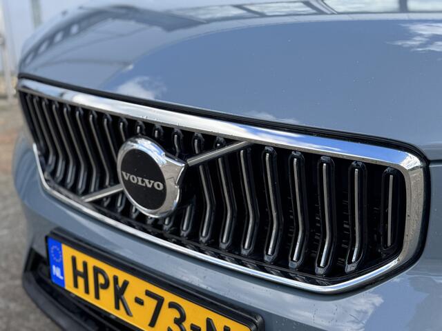 Volvo XC40 T4 Aut. Plug-in hybrid Ultimate Bright | Panoramadak | Harman Kardon | Parkeercamera | Trekhaak