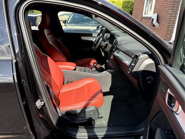 Volvo XC40 1.5 T3 Momentum Pro Panoramadak, Trekhaak, Camera