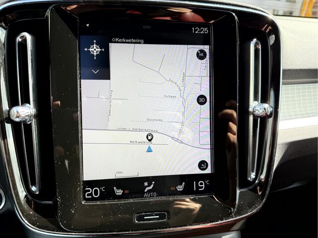 Volvo XC40 1.5 T3 Momentum Pro Panoramadak, Trekhaak, Camera