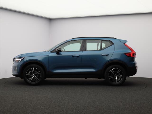 Volvo XC40 2.0 B4 Plus Dark / Trekhaak / Elektrische Stoelen / Harman Kardon / Stoel+Stuurverwarming / Adaptive Cruise / BLIS /