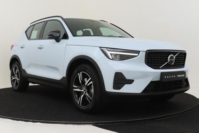 Volvo XC40 B4 (M-HYBRID) PLUS DARK -CAMERA|ADAP.CRUISE|VERW.VOORRUIT|TREKHAAK|HARMAN/KARDON