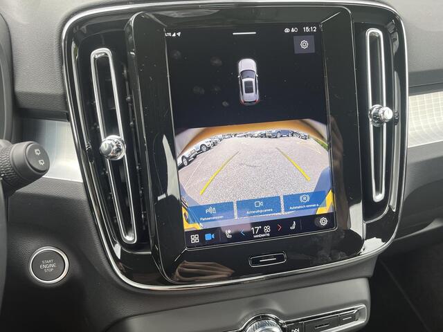 Volvo XC40 B4 Plus Dark Trekhaak | Pilot Assist | Camera | Stuurverwarming | BLIS | H&K Audio | Keyless