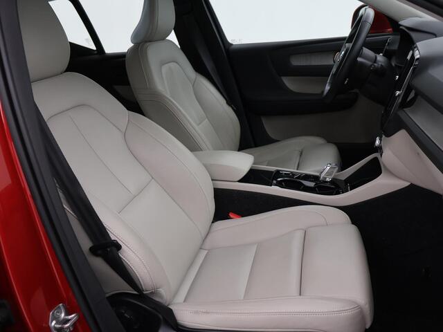 Volvo XC40 1.5 T4 RECHARGE 211 PK AUT. INSCRIPTION + TREKHAAK | LEDER | HARMAN/KARDON | STOELVERW. V+A | ADAPTIVE CRUISE