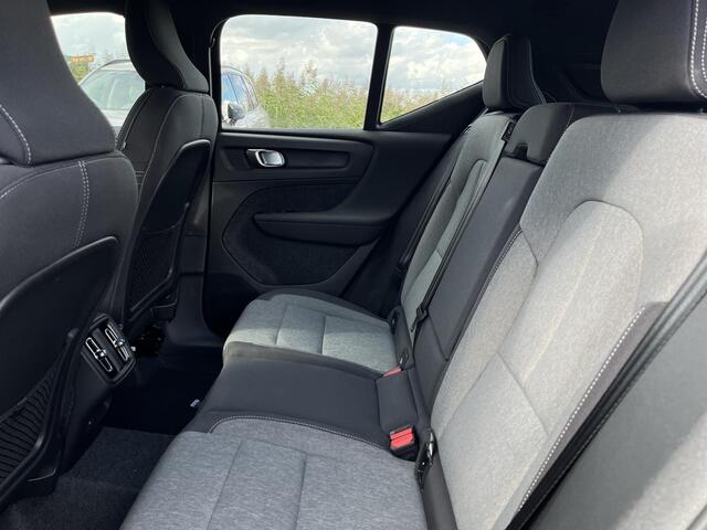 Volvo XC40 B4 Plus Dark