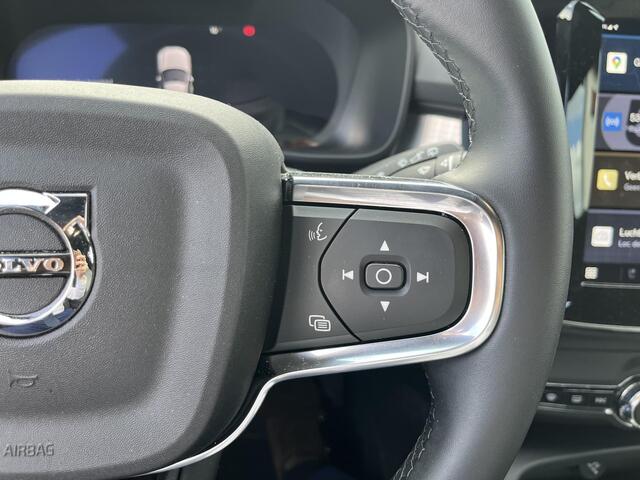 Volvo XC40 B4 Plus Dark