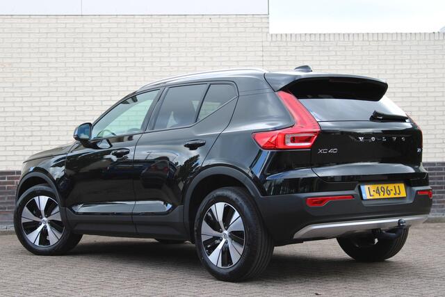 Volvo XC40 1.5 T3 Momentum | Trekhaak | Cruise control | Navigatie | Stoel-/Stuurverwarming