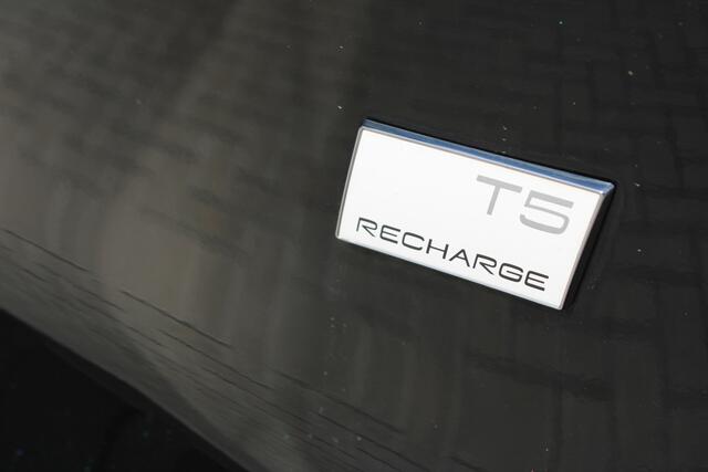 Volvo XC40 1.5 T5 Recharge Inscription - Camera - H&K - Memory - Pano - Trekhaak - Leder - Stoel/Stuurverwarming - Rijklaar
