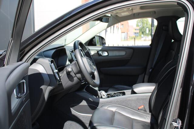 Volvo XC40 1.5 T5 Recharge Inscription - Camera - H&K - Memory - Pano - Trekhaak - Leder - Stoel/Stuurverwarming - Rijklaar