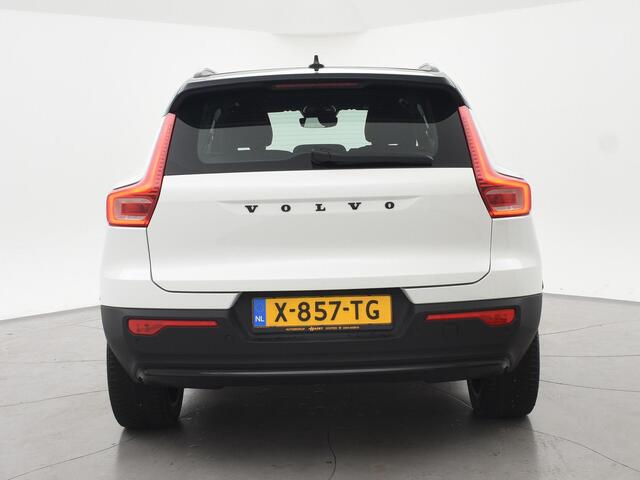 Volvo XC40 238 PK SINGLE MOTOR PLUS 69 kWh + ELEK. TREKHAAK | ACC | 19 INCH | CAMERA