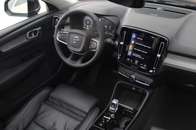 Volvo XC40 1.5 T5 Recharge Inscription - Leder - Pano - H&K - Pilot Assist - Memory - Keyless - 360 Camera - Stoel/stuurverwarming - Rijklaar