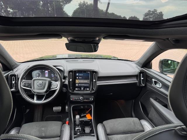 Volvo XC40 1.5 T5 RECHARGE R-DESIGN/PANO/LED/20INCH