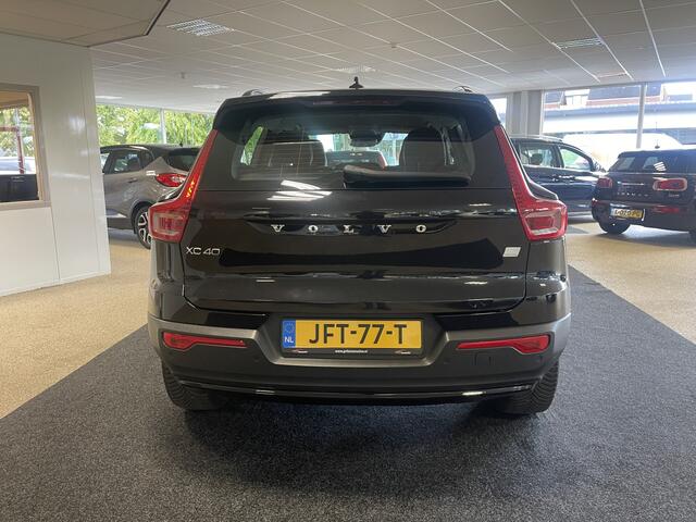 Volvo XC40 1.5 T5 Recharge plus Dark 261 pk apple/android van eerste eigenaar