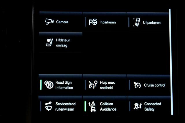 Volvo XC40 2.0 T4 140kW/190pk Aut8 Momentum Pro ADAPT.CRUISE + PILOT ASSIST + AMBER LEDER + LED KOPLAMPEN + 360 CAMERA + PARKSENSOREN V&A + KEYLESS ENTRY&GO + EL. ACHTERKLEP + LANE ASSIST + BLIS + PARKSENSOREN V&A + 18" LM-VELGEN!!