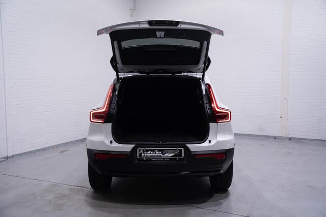 Volvo XC40 2.0 B4 Ultra Dark Harman Kardon Panodak Apple Carplay Camera 360 Velgen 20 inch