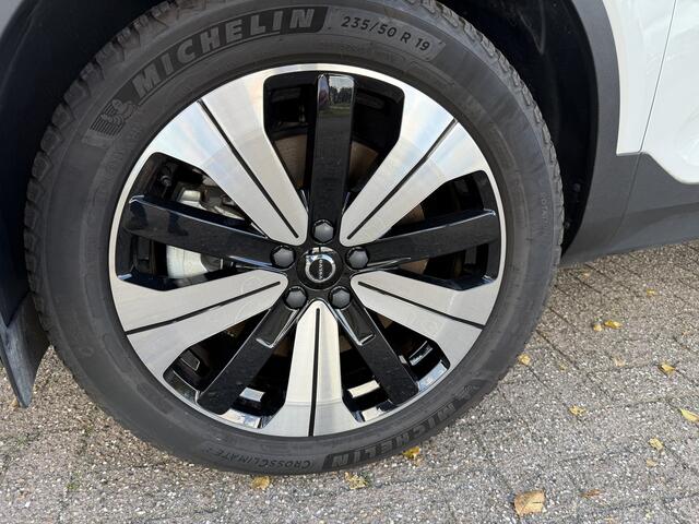 Volvo XC40 1.5 T4 Recharge Plus Bright ** Leder ** Camera ** Trekhaak ** Memory Seats