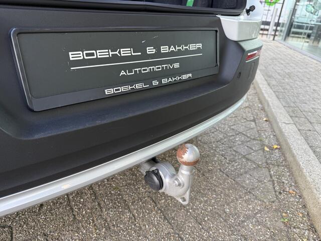 Volvo XC40 1.5 T4 Recharge Plus Bright ** Leder ** Camera ** Trekhaak ** Memory Seats