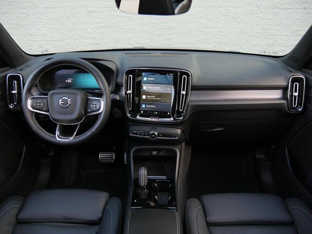 Volvo XC40 RECHARGE P8 AWD R-DESIGN/ PANORAMADAK/ LEER/ 360°CAMERA/ BLIS/