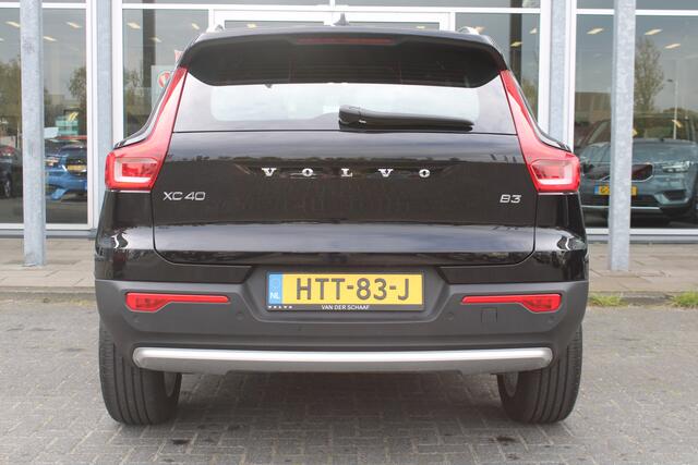 Volvo XC40 B3 Automaat Core | Camera | AppleCarplay | El. Voorstoelen | Parkeersensoren V+A | DAB