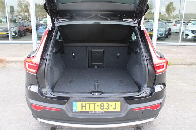Volvo XC40 B3 Automaat Core | Camera | AppleCarplay | El. Voorstoelen | Parkeersensoren V+A | DAB