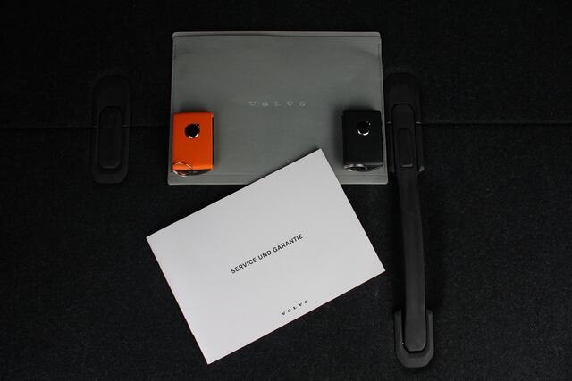 Volvo XC40 B3 Automaat Core | Camera | AppleCarplay | El. Voorstoelen | Parkeersensoren V+A | DAB